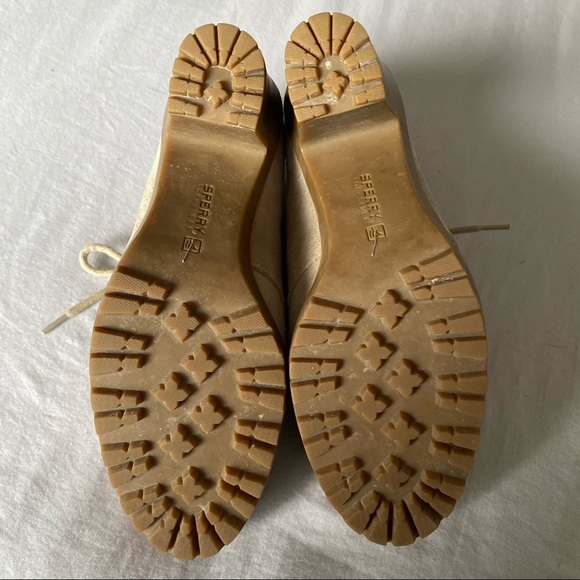 Sperry | Suede Princeton Ankle Bootie - Picture 7 of 8